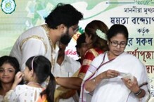 ‘বাবুল তুমি আমার গান অন্তর থেকে গাওনি’, মুখ্য়মন্ত্রীর কথায় অস্বস্তিতে শিল্পী ‘বাবুল তুমি আমার গান অন্তর থেকে গাওনি’, মুখ্য়মন্ত্রীর কথায় অস্বস্তিতে শিল্পী