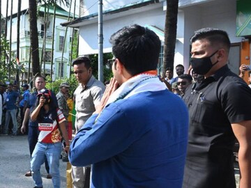 সেচ নালা তৈরিতে একদিকে সমস্যা হয়ে আছে জমিজট