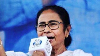 গতবার পুজোর অ্যালবামের জন্য গানের দু’কলি শোনা গিয়েছিল মুখ্যমন্ত্রী মমতা বন্দ্যোপাধ্যায়ের গলায় গতবার পুজোর অ্যালবামের জন্য গানের দু’কলি শোনা গিয়েছিল মুখ্যমন্ত্রী মমতা বন্দ্যোপাধ্যায়ের গলায়