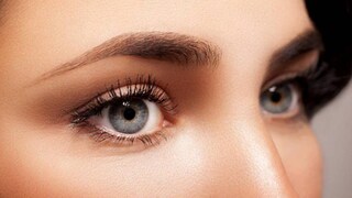 তাড়াহুড়োয় মেকআপ করতে গিয়ে অনেকেরই ভুরু ভরাট করতে সমস্যা হয় তাড়াহুড়োয় মেকআপ করতে গিয়ে অনেকেরই ভুরু ভরাট করতে সমস্যা হয়