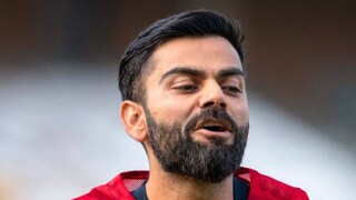 দাড়ির জন্য এখন যদি রোল মডেল খুঁজতে হয়, সবাই এক বাক্যে বলবেন বিরাট কোহলির (Virat Kohli) কথাই দাড়ির জন্য এখন যদি রোল মডেল খুঁজতে হয়, সবাই এক বাক্যে বলবেন বিরাট কোহলির (Virat Kohli) কথাই