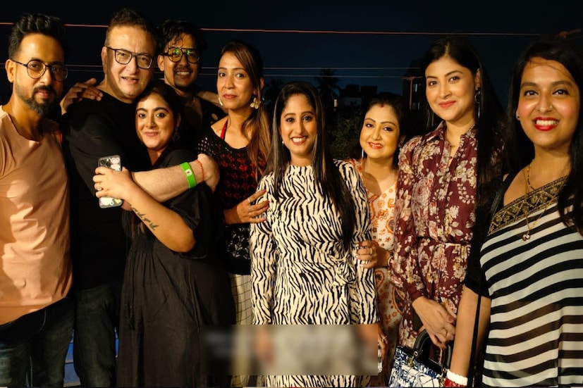 টেলিভিশনের আরও একাধিক তারকার সঙ্গে জন্মদিন উপভোগ করেছেন সুদীপ। তাঁদের বাড়ির ছাদে পার্টির আয়োজন করা হয়েছিল। উপস্থিত ছিলেন ভরত কল, রাজা গোস্বামী, মধুবনী গোস্বামী, সৌরভ সাহা এবং তাঁর স্ত্রী, প্রমুখ। 