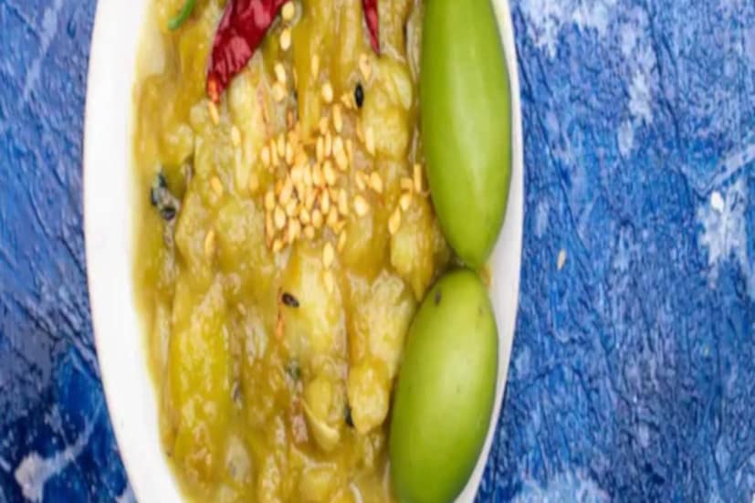 সর্দিকাশি সারাতেও আমড়ার জুড়ি নেই৷ কারণ এই ফলে প্রচুর ভিটামিন সি আছে৷ রক্তাল্পতার মতো শারীরিক সমস্যা নিয়ন্ত্রণেও ডায়েটে রাখুন আমড়া৷