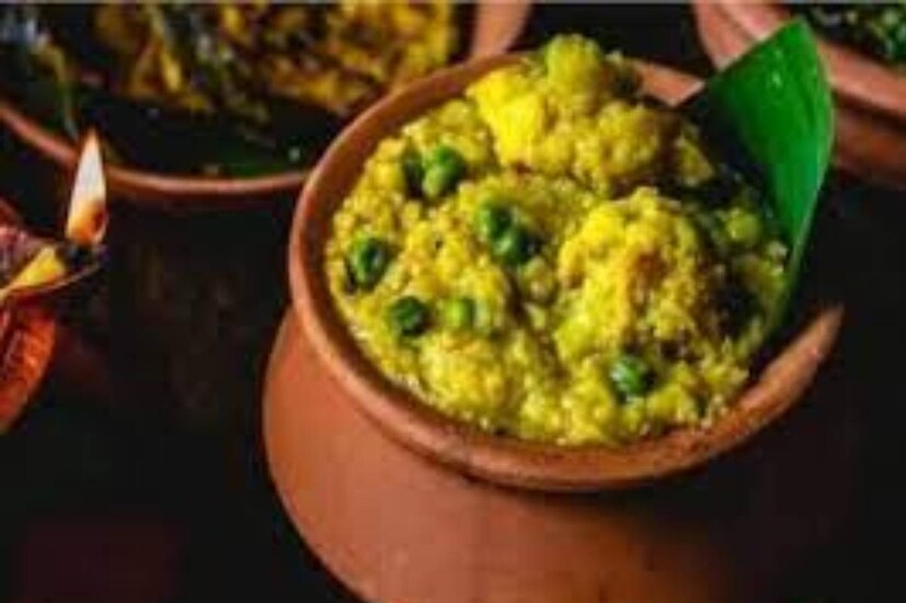 পুজো আসছে৷ ত্বকের মতো যত্ন নিন আপনার পেট তথা পরিপাক শক্তিরও৷ শারদোৎসবে পেটপুজোও কিছু কম হয় না৷ তাই এখন থেকেই কিছু নিয়ম মানুন, যাতে পুজোর দিনগুলিতে হজমের গণ্ডগোল না হয়৷