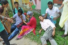 চাকরি হারানো শিক্ষকদের বিধানসভা অভিযানে পুলিশের মারধর, ঘটনার নিন্দা তৃণমূলের