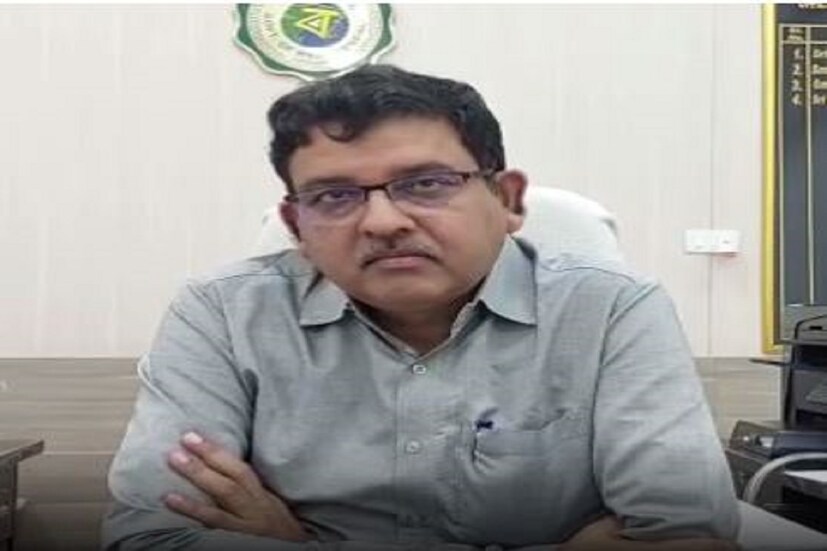গ্রামবাসীদের অভিযোগ এর সত্যতা স্বচোক্ষে দেখে প্রধানের কাছে জানতে চাইলে তিনি অন্যত্র সরে পরছেন। দেখা করছেন না। যদিও পঞ্চায়েত সমিতির সভা পতি রেখা সরেন স্বীকার করেছেন অভিযোগ পেয়েছেন বিষয়টা দেখা হচ্ছে। জেলা শাসক সহ সমস্ত জায়গাতে অভিযোগ দায়ের হয়েছে। পঞ্চায়েত সমিতির সভাপতি রেখা সরেন জানান তিনিও দুর্নীতির কথা শুনেছেন বিষয়টা দেখে ব্যাবস্থা নেওয়া হবে। জেলাশাসককে এ ব্যাপারে প্রশ্ন করলে তদন্তের আশ্বস দেন। Input-  Raju Singh