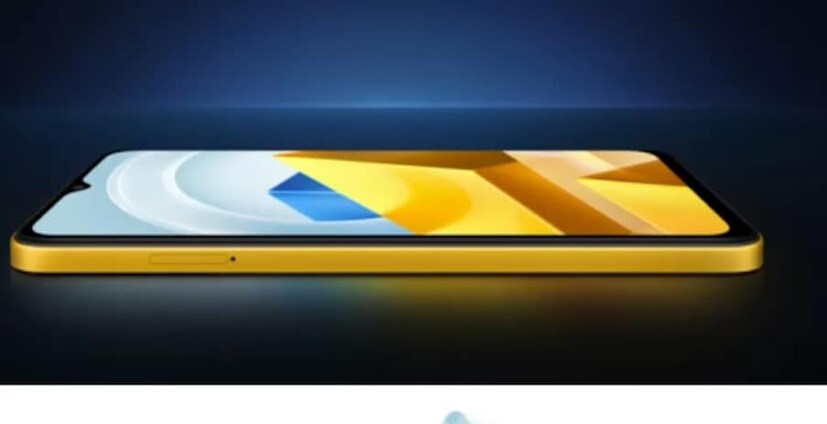 Poco M5 ফোনে ব্যবহার করা হয়েছে  90Hz রিফ্রেশ রেট। Poco M5 ফোনে  ব্যবহার করা হয়েছে ৬.৫৮ ইঞ্চির ফুল এইচডি প্লাস  ডিসপ্লে এবং 240Hz-এর টাচ স্যাম্পলিং রেট। Poco M5 ফোনের ডিসপ্লে করনিং গরিলা গ্লোব ৩ দ্বারা সুরক্ষিত। ক্যামেরা হিসেবে Poco M5 ফোনে একটি ট্রিপল রিয়ার ক্যামেরা রয়েছে।  এতে একটি ৫০ মেগাপিক্সেল প্রাইমারি ক্যামেরা, ২ মেগাপিক্সেল ডেপথ সেন্সর এবং ২ মেগাপিক্সেল ম্যাক্রো শ্যুটার ক্যামেরা রয়েছে।