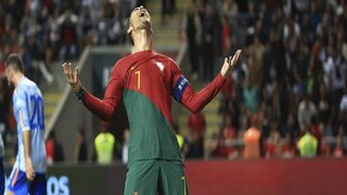 গোলের সুযোগ নষ্ট করে হতাশ সিআর সেভেন