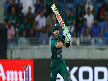 ভারতের বিরুদ্ধে অনবদ্য ইনিংস খেললেন রিজওয়ান