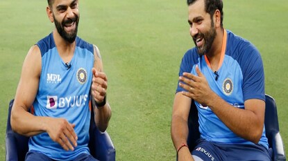 ম্যাচের পর এভাবেই কোহলির সাক্ষাৎকার নিলেন রোহিত শর্মা ম্যাচের পর এভাবেই কোহলির সাক্ষাৎকার নিলেন রোহিত শর্মা