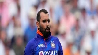 শামিকে মূল দলে না রাখায় রেগে লাল শ্রীকান্ত শামিকে মূল দলে না রাখায় রেগে লাল শ্রীকান্ত