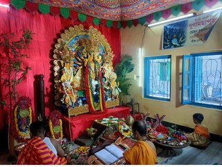 দাস বাড়ির পুজো শুরু। ছবি সাহ্নিক ঘোষ। 