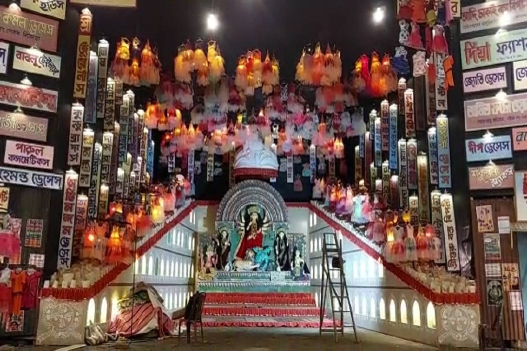 Siliguri News: শিশুদের 'আবদার' মাথায় রেখেই মণ্ডপ সাজিয়েছে শিলিগুড়ির ক্লাব