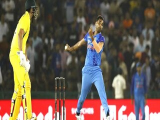 ভুবনেশ্বরের পাশে দাঁড়ালেন প্রাক্তন ভারতীয় পেসার