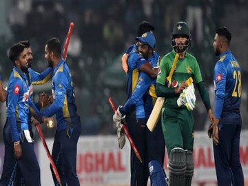 ফাইনালে অল্প রান নিয়েও পাকিস্তানকে হারিয়ে চ্যাম্পিয়ন লঙ্কা