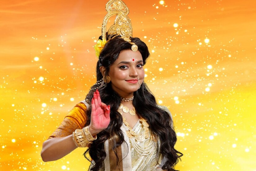 দেবী মহা সরস্বতীর ভূমিকায় দেখা যাবে এই পথ যদি না শেষ হয় থেকে ঊর্মিকে| 