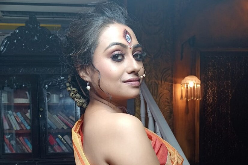 দেবী দুর্গার অনন্য দিব্য রূপের এক অনন্য সঙ্গম এই ফটোশুটের মধ্যে দিয়ে তুলে ধরা হয়।