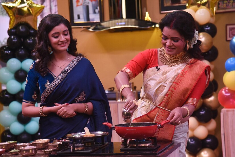 উৎসবের মরসুম দোরগোড়ায়। আমরা সবাই দুই বছর পর আবার এক জমকালো পুজো কাটাতে চলেছি। তার সঙ্গেই বাংলার সবচেয়ে বড় রান্নার শো-তে থাকছে নয়া চমক।