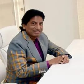 কোন শট-এর কী নাম জানতেন না! তবুও ক্রিকেটে কমেন্ট্রি করতেন রাজু শ্রীবাস্তব কোন শট-এর কী নাম জানতেন না! তবুও ক্রিকেটে কমেন্ট্রি করতেন রাজু শ্রীবাস্তব