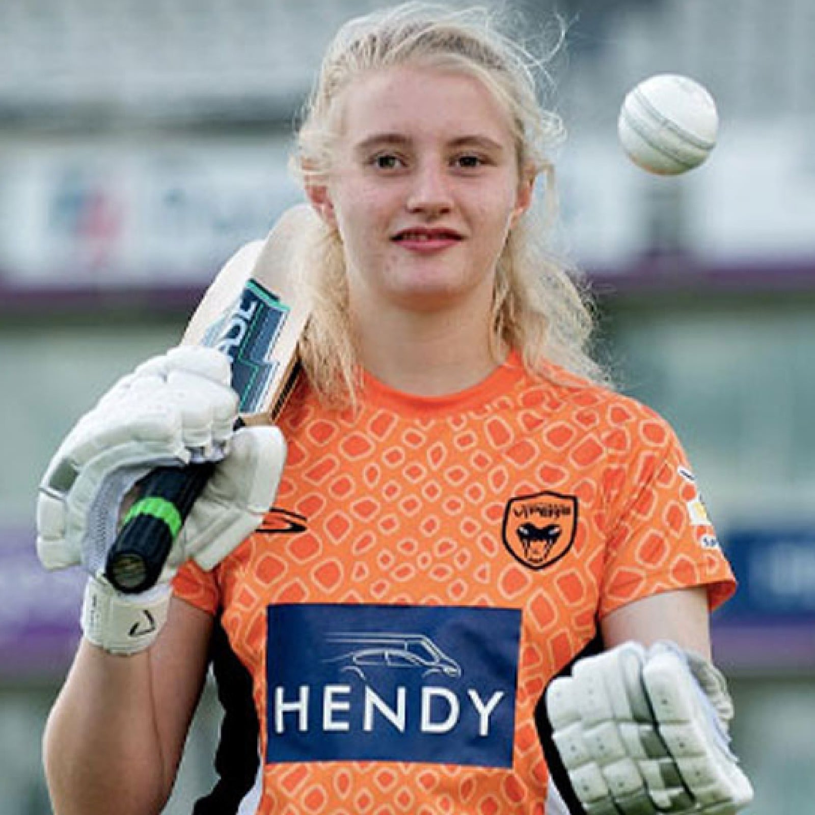 England Cricketer Charlie Dean Is Beauty Queen ইংল্যান্ডের ক্রিকেটার