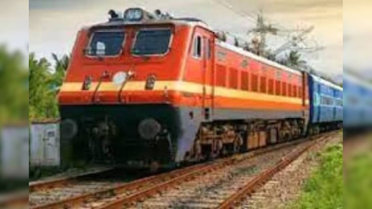 বড় খবর, সরকারি কর্মীরা এবার ফ্রি-তে চড়তে পারবেন এই ট্রেনগুলিতে!