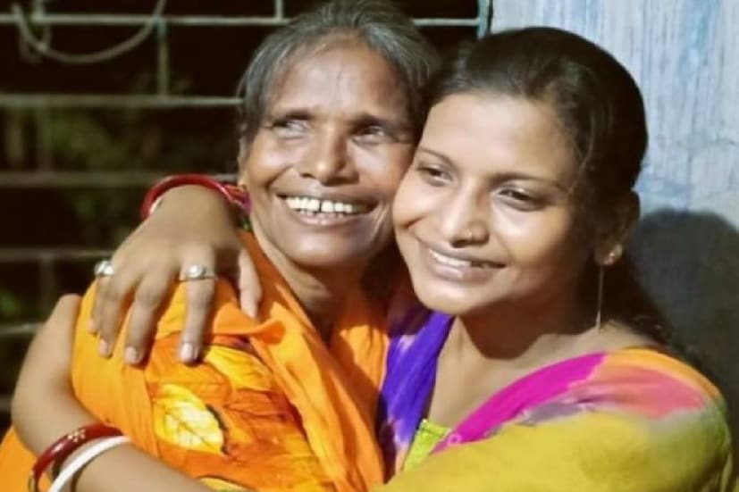 কেন রাণু মণ্ডলকে একটা সময় রাণাঘাট স্টেশনে আশ্রয় নিতে হয়েছিল, সেই ঘটনাও থাকবে বায়োপিকে। জানা যাচ্ছে এমনটাই। হিমেশ রেশমিয়ার সঙ্গে কাজের প্রসঙ্গও থাকবে।