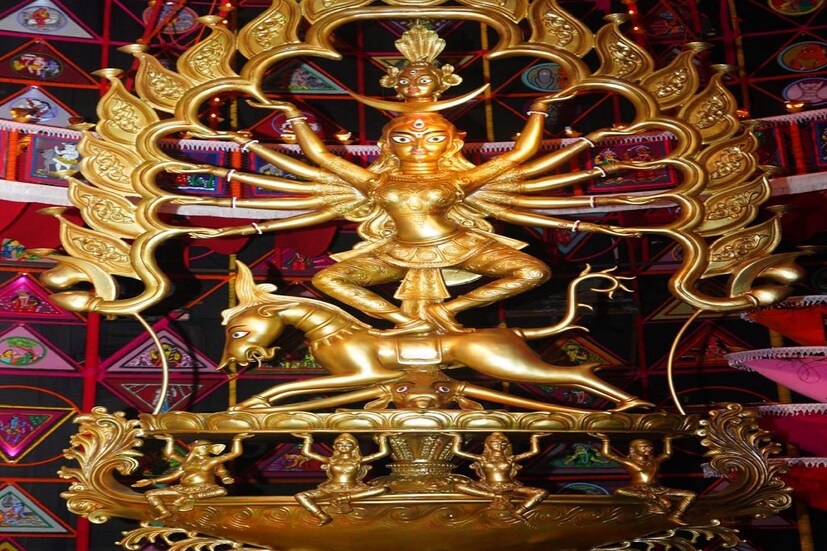 বরিষা ক্লাবের দূর্গা প্রতীমা