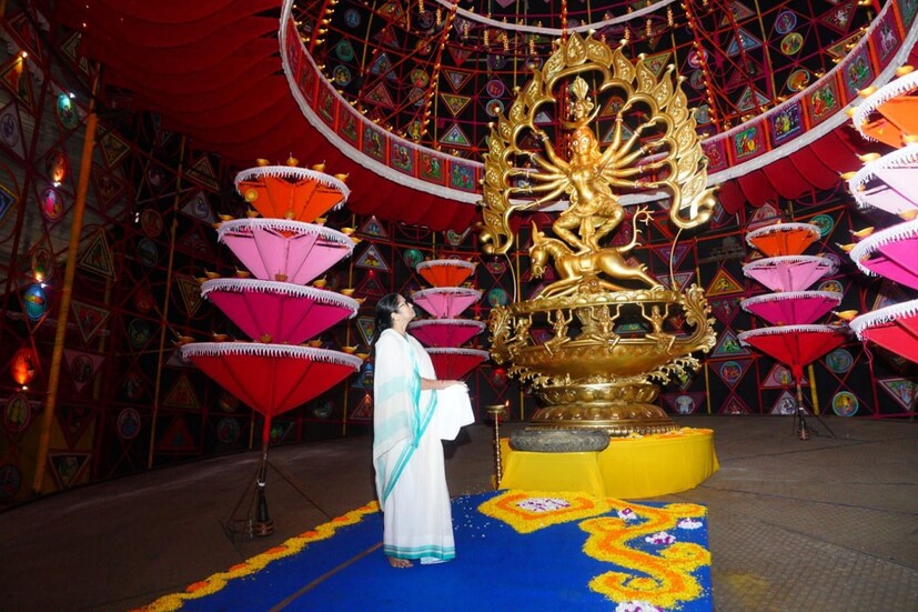 সোমবার বরিষা ক্লাবের পুজোর উদ্বোধনে মুখ্যমন্ত্রী ৷ 