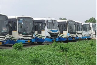 প্রায় বন্ধ এসবিএসটিসি-র বাস৷ 