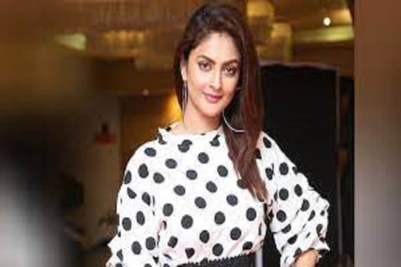সমস্ত অশুভ গুণে পরিপূর্ণ হওয়া সত্ত্বেও ইতিবাচক রূপও আছে ধূমাবতীর ৷ ছবি সৌজন্যে কালার্স বাংলা ৷