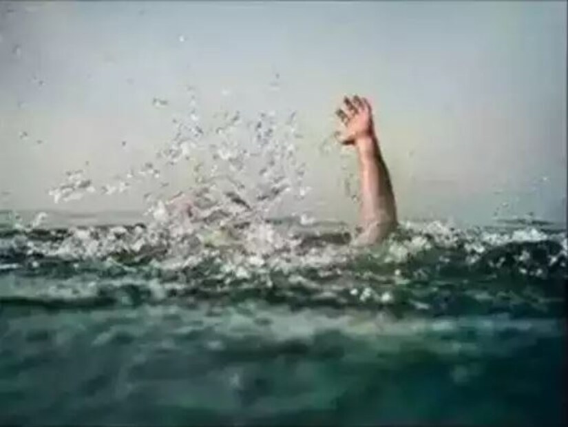 উপ-জেলার প্রশাসনিক প্রধান সোলেমান আলী জানান, নাবিক ওজন কমানোর জন্য কয়েকজনকে নৌকায় নামতে বললেও কেউ তার কথা শোনেনি।প্রত্যক্ষদর্শীদের দাবি, নৌকাটিতে দেড় শতাধিক যাত্রী ছিলেন। কেউ কেউ সাঁতরে নদীর তীরে ফিরে গেলেও অনেকে নিখোঁজ রয়েছে।
