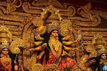 একসময়ে ওপার-বাংলার কামান-গর্জনে সূচনা হত এপার-বাংলার উদগ্রামের পুজোর