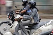 বাইক, গাড়ি নিয়ে বেরোলে সাবধান! কলকাতায় কোন ট্রাফিক আইন ভাঙলে কত ফাইন, জানুন