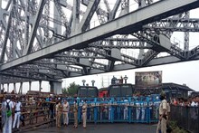 বন্ধ হল হাওড়া ব্রিজ! বিজেপির নবান্ন অভিযান ঘিরে সতর্কতা তুঙ্গে!