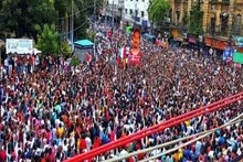 বাম ছাত্র-যুবদের 'ইনসাফ' সভা ঘিরে শহরে থিকথিকে ভিড়! ধর্মতলায় জনসুনামি
