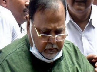 জেলেই পুজো কাটবে পার্থর৷ 