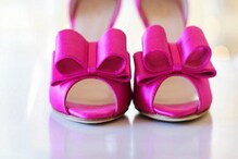 Vastu Tips For Shoe: জুতো বাড়ির যেখানে সেখানে থাকে! কাঙাল হয়ে পথে বসে যাবেন, রং উন্নতি ও অবনতিতে বিরাট প্রভাব ফেলবে Vastu Tips For Shoe: জুতো বাড়ির যেখানে সেখানে থাকে! কাঙাল হয়ে পথে বসে যাবেন, রং উন্নতি ও অবনতিতে বিরাট প্রভাব ফেলবে
