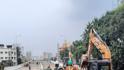 চলছে শেষ মুহূর্তের কাজ চলছে শেষ মুহূর্তের কাজ