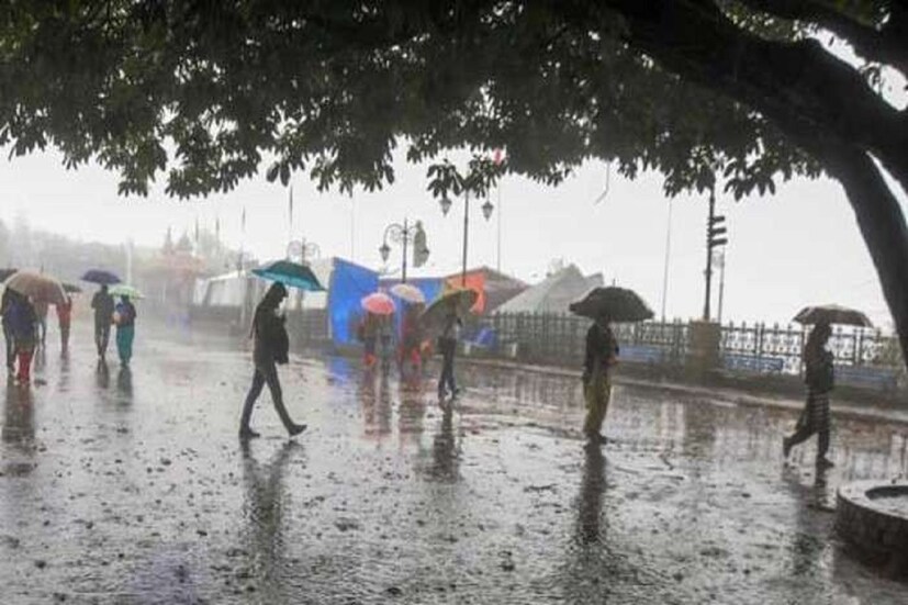 আগামী ১৩ তারিখ দক্ষিণবঙ্গের পশ্চিম ও উত্তরের জেলাগুলি অর্থাৎ বাঁকুড়া, বর্ধমান, নদিয়া ও মুর্শিদাবাদে ভারী বৃষ্টির আশঙ্কা থাকছে। মৎস্যজীবীদের আপাতত গভীর সমুদ্রে যেতে নিষেধ করা হয়েছে।  ঝাড়গ্রাম, পুরুলিয়া, বীরভূম, পশ্চিম বর্ধমান, মুর্শিদাবাদ, নদিয়া ও বাঁকুড়াতেও হতে পারে ভারী বৃষ্টি। হাওয়া অফিস জানিয়েছে, উপকূলবর্তী এলাকায় বৃষ্টির পাশাপাশি বইতে পারে ঝোড়ো হাওয়াও।