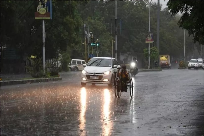 *আজ *সোমবার ভারী-অতি ভারী বৃষ্টি অর্থাৎ ২০০ মিলিমিটার পর্যন্ত বৃষ্টিপাতের আশঙ্কা উত্তর ও দক্ষিণ ২৪ পরগণা ও পূর্ব মেদিনীপুর জেলায়। প্রতীকী ছবি।