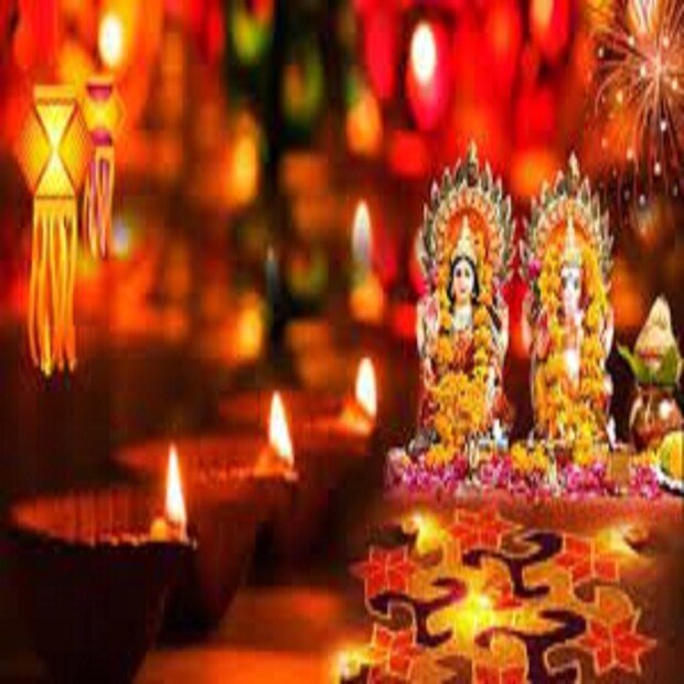 এই কারণে পুজোয় মাটির প্রদীপ জ্বালানো অত্যন্ত দরকার ৷ এতে জীবনে শুভ প্রভাব আসতে থাকে মাটির প্রদীপ জ্বালানোর রীতি অত্যন্ত ভাল বলেই মনে করা হয় ৷ প্রতীকী ছবি ৷