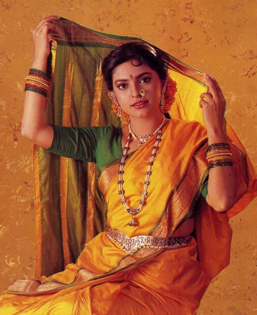 জুহি চাওলার বহু পুরনো মরাঠি সাবেকি সাজ। 