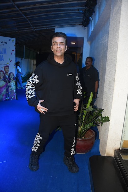 ছবির স্ক্রিনিংয়ে করণ জোহর