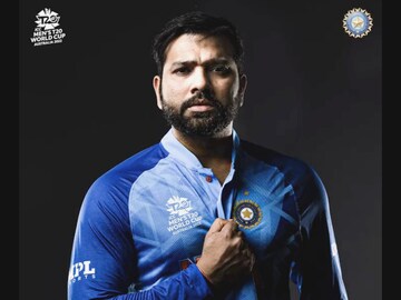 ১১ বছর আগে বিশ্বকাপ জয়, ৯ বছর ধরে আইসিসি ট্রফির খরা! প্রবল চাপে টিম ইন্ডিয়া