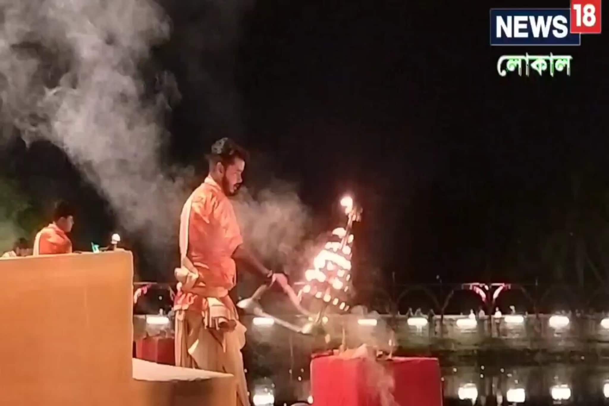 দুর্গাপূজোয় মন্ডপ দেখতে বেরিয়ে আপনি পৌঁছে যেতে পারেন বেনারস!