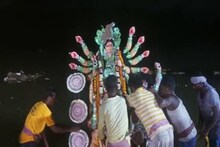 মেদিনীপুর শহর জুড়ে বিষাদের সুর, শুরু হল দূর্গা প্রতিমা নিরঞ্জন