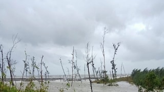 North 24 Parganas: smugglers are using speedboats for transporting goods