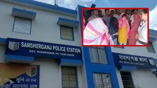 সামশেরগঞ্জে মধুচক্রের আসর থেকে গ্রেফতার করার পর কোর্টে নিয়ে যাচ্ছে পুলিশ 