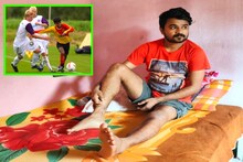 চিকিৎসার অভাবে বাদ যেতে পারে পা! ভয়াবহ পরিস্থিতিতে ইস্টবেঙ্গলে খেলা প্লেয়ার লি!