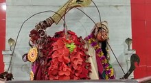 স্বপ্নাদেশে তালপাতার ঘরে ছিন্নমস্তার প্রতিষ্ঠা, উগ্রমূর্তির পুজোয় হয় না বলিদান